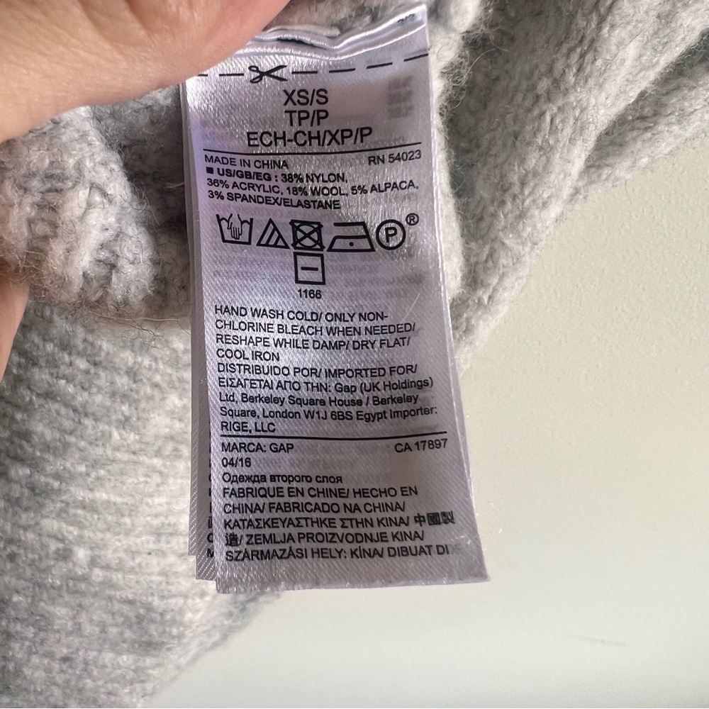 Gap Poncho Cardigan Sweater - Picture 4 of 6